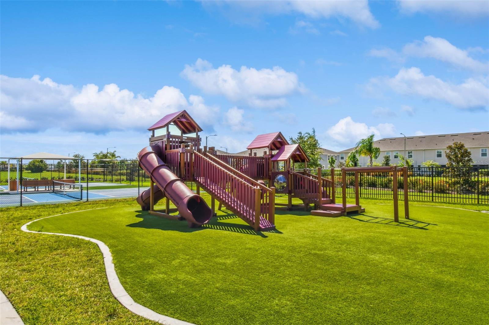 Listing photo id 58 for 31854 Asbury Avenue