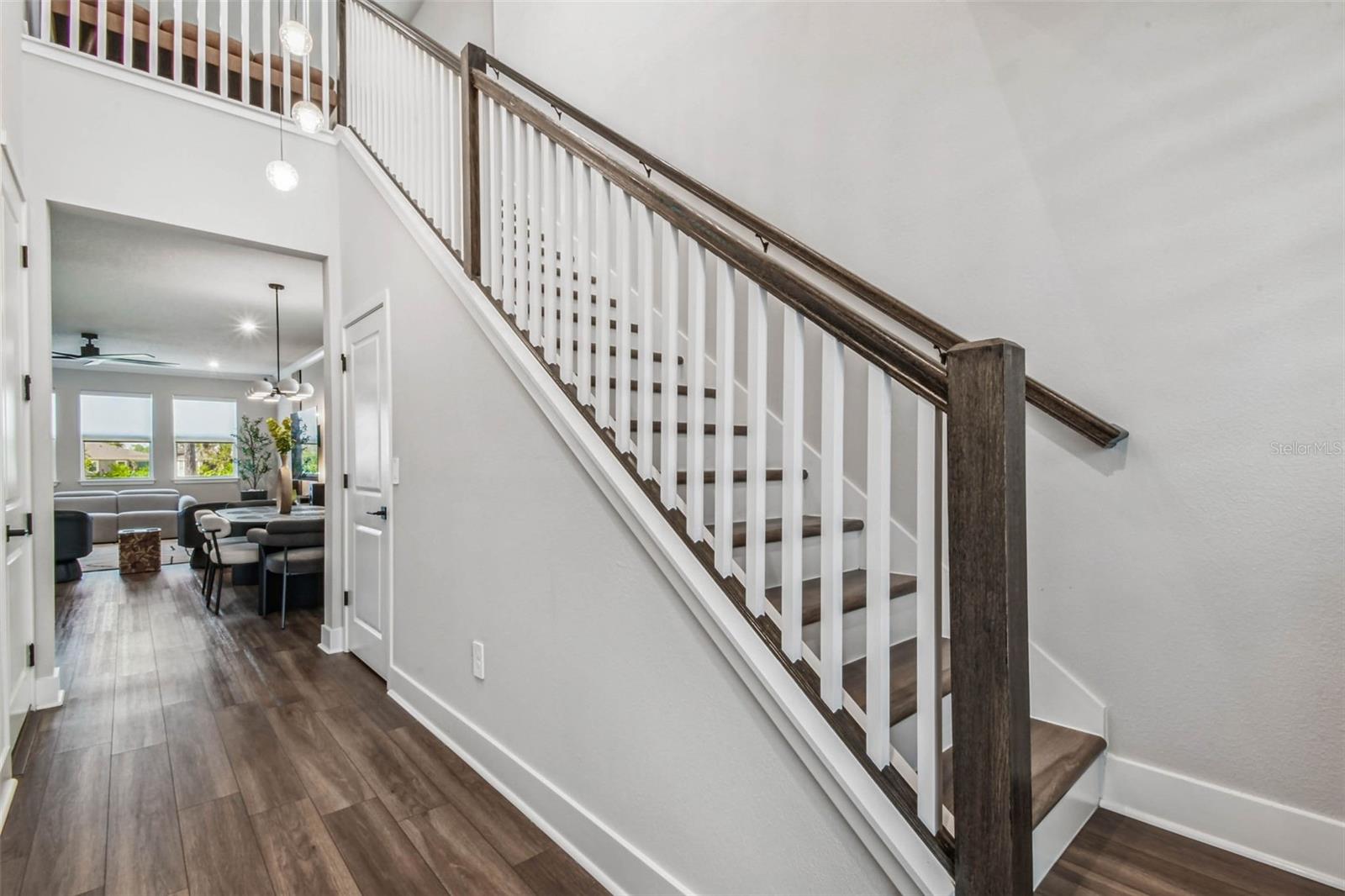 Listing photo id 7 for 31854 Asbury Avenue