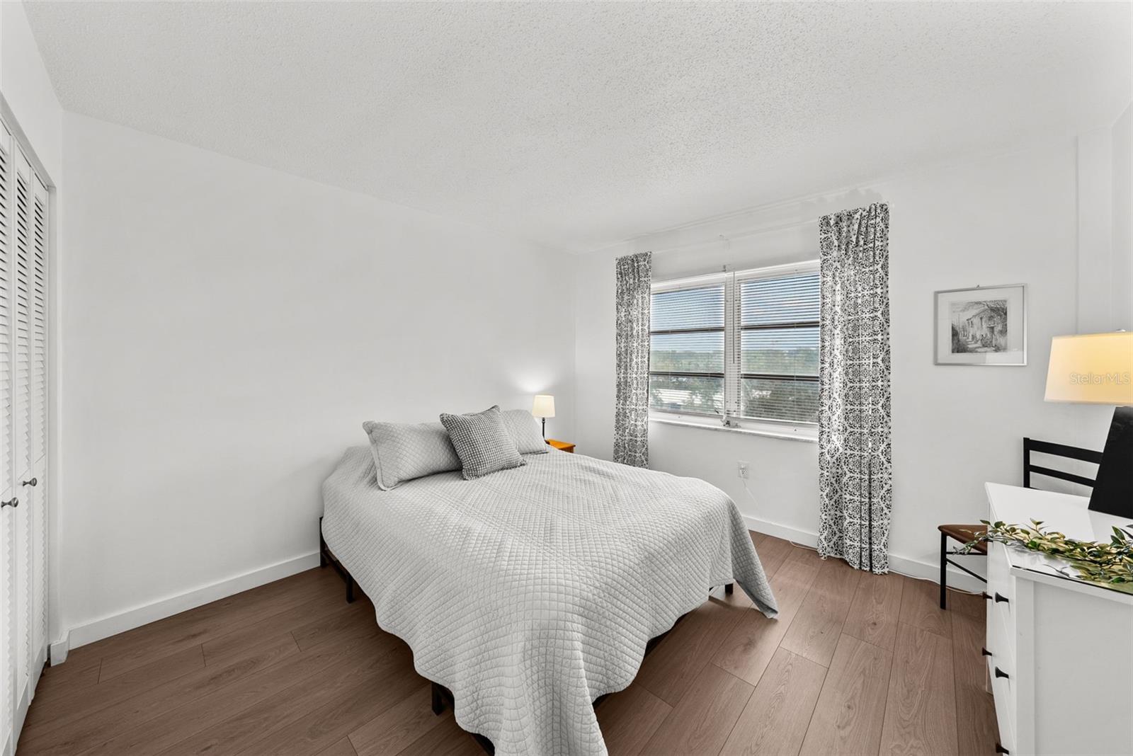 Image 23 of 49 For 100 Waverly Way 403