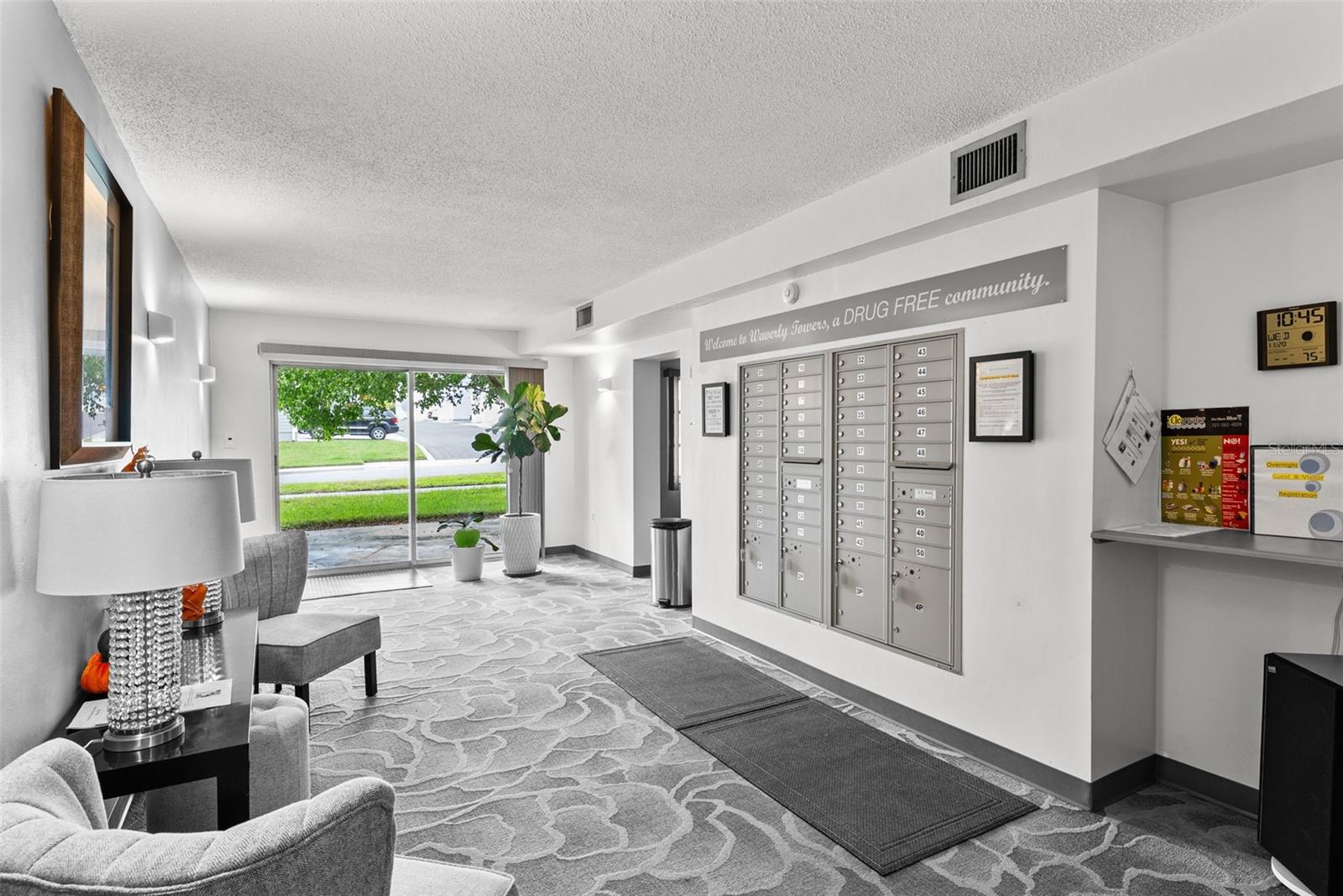 Image 29 of 49 For 100 Waverly Way 403