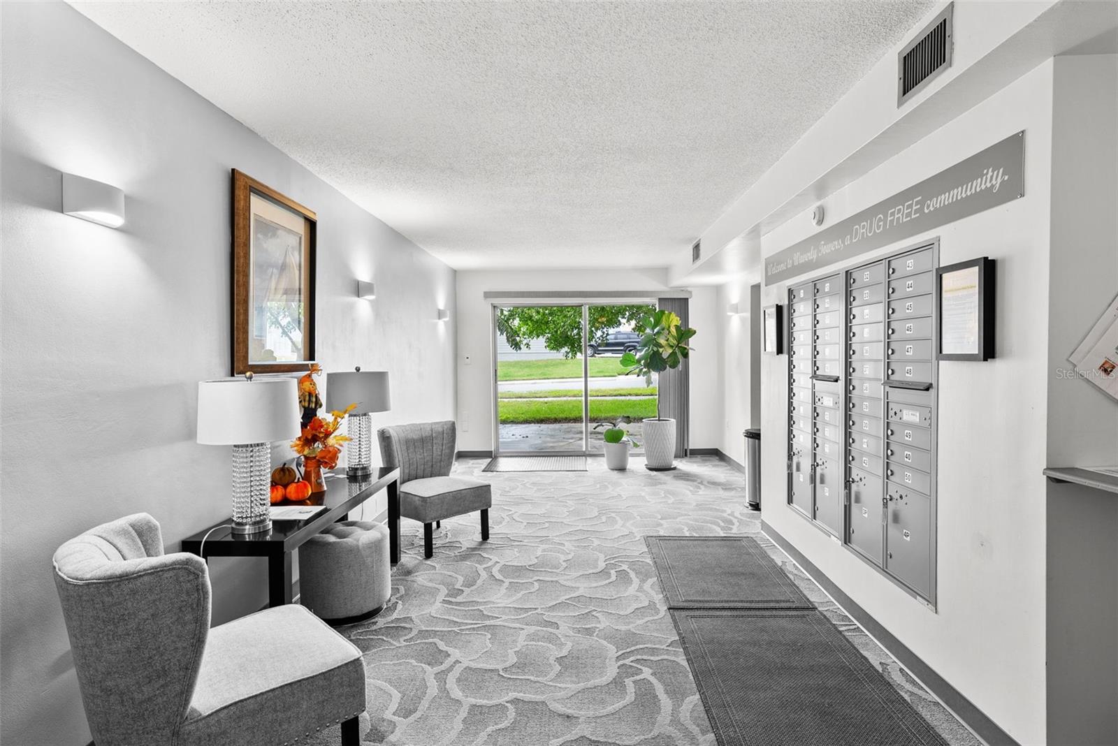 Image 30 of 49 For 100 Waverly Way 403