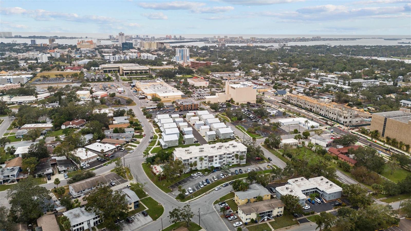 Image 38 of 49 For 100 Waverly Way 403