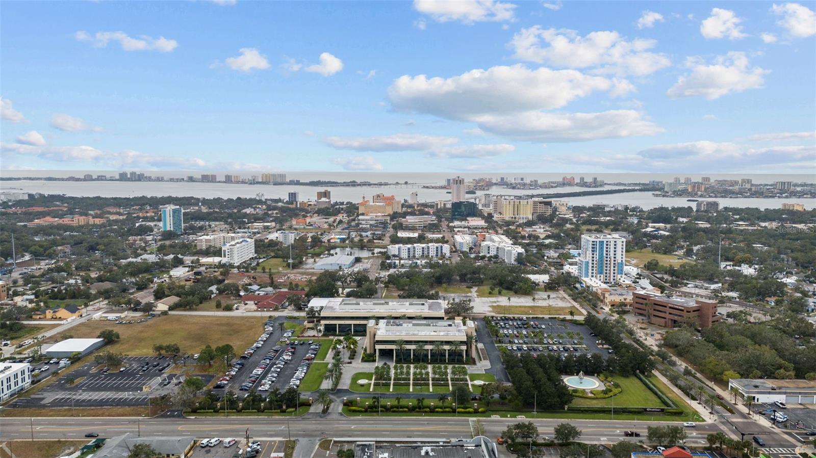 Image 44 of 49 For 100 Waverly Way 403