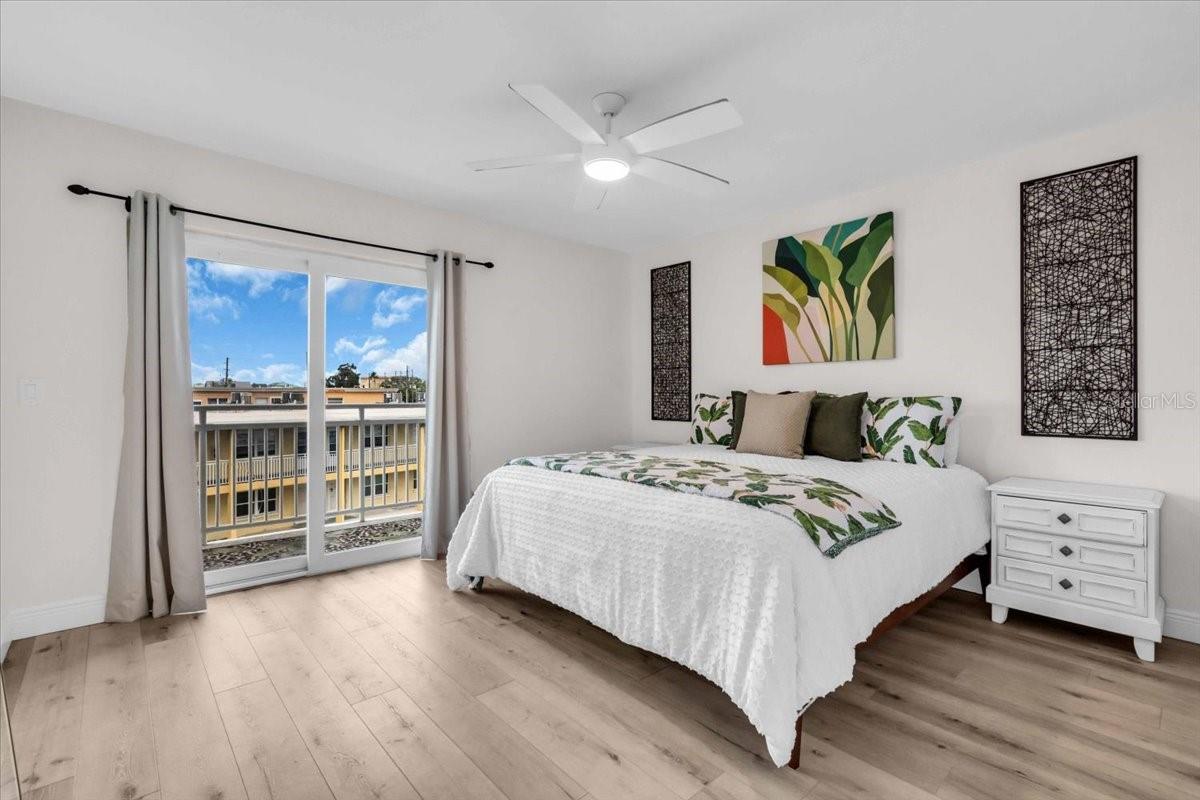 Image 11 of 20 For 9755 Harrell Avenue 205