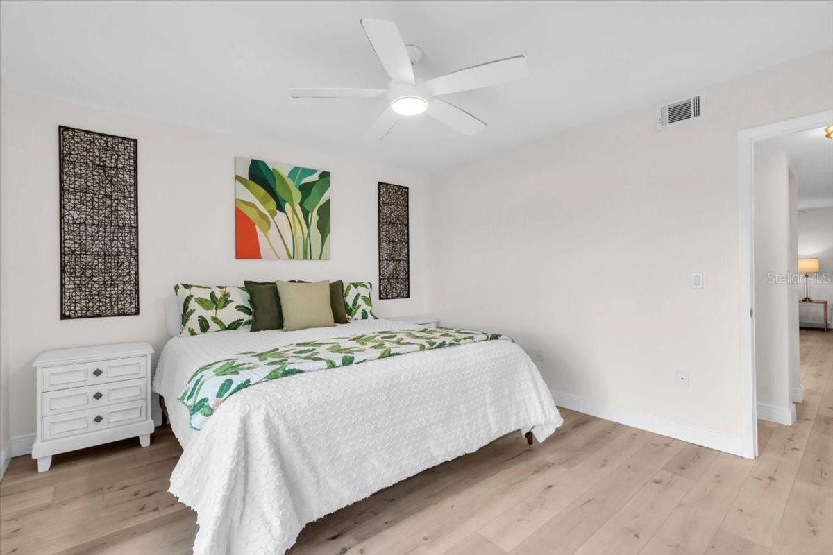Image 12 of 20 For 9755 Harrell Avenue 205