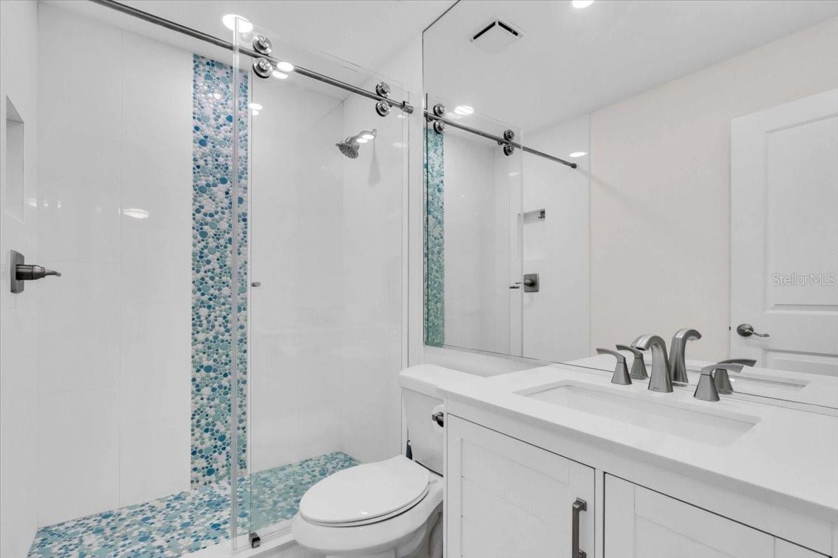 Image 13 of 20 For 9755 Harrell Avenue 205