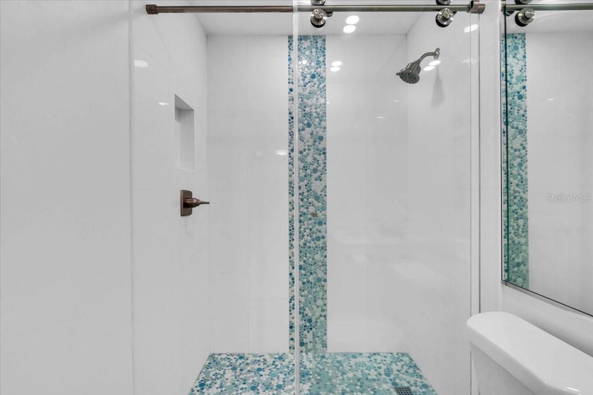 Image 14 of 20 For 9755 Harrell Avenue 205