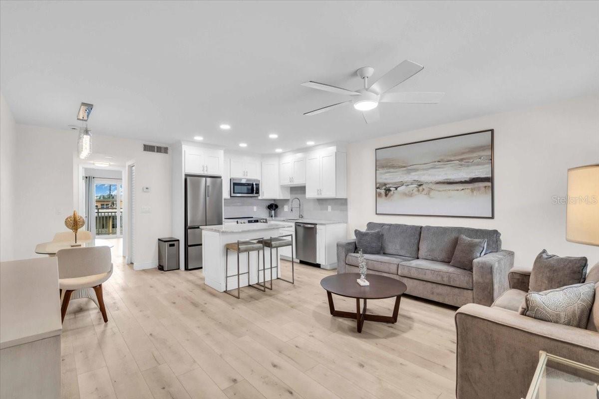 Image 3 of 20 For 9755 Harrell Avenue 205