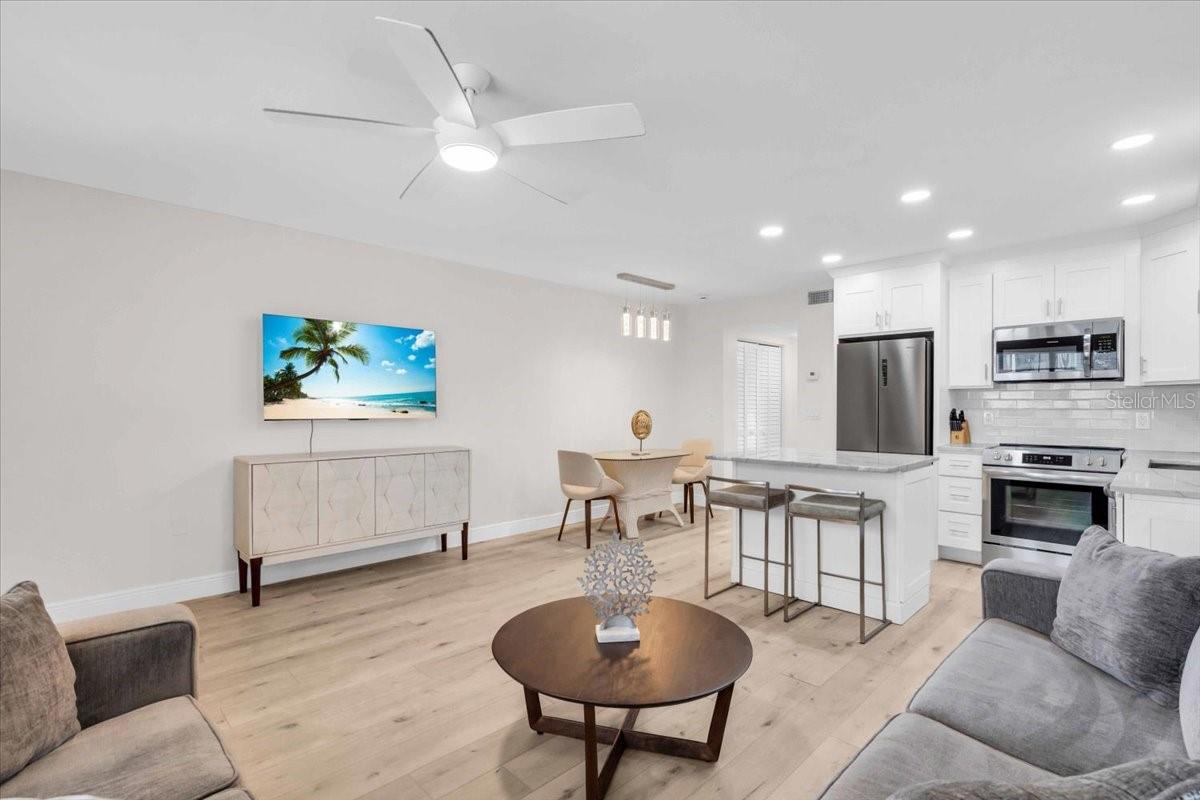 Image 9 of 20 For 9755 Harrell Avenue 205