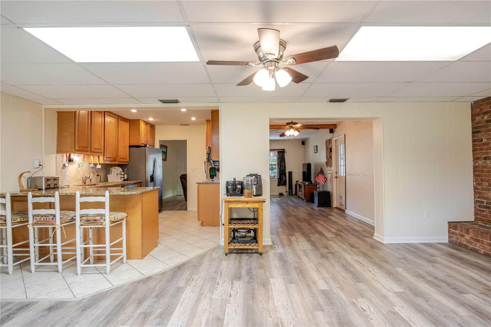 Image 13 of 43 For 925 Skyview Drive