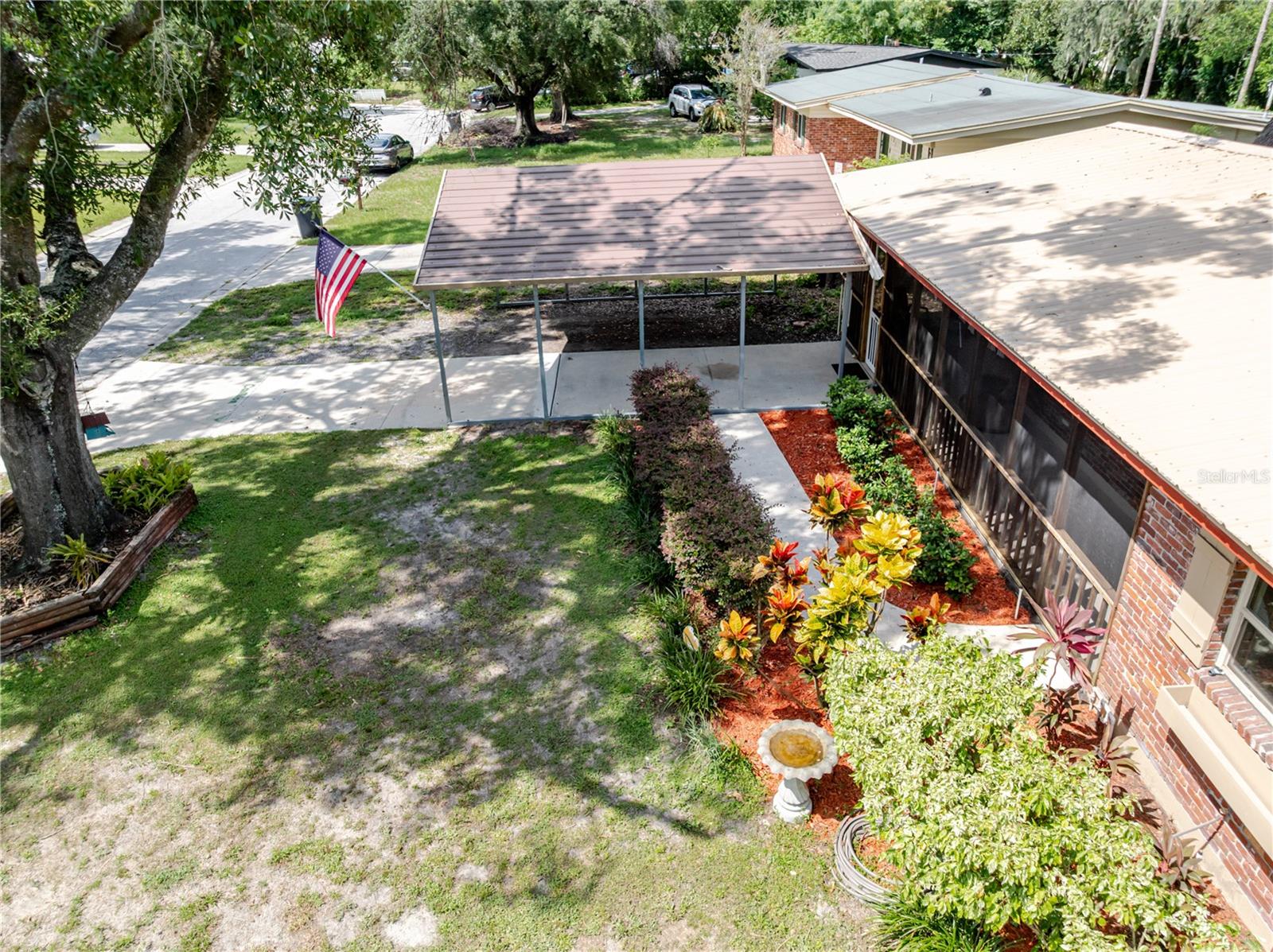 Image 2 of 43 For 925 Skyview Drive