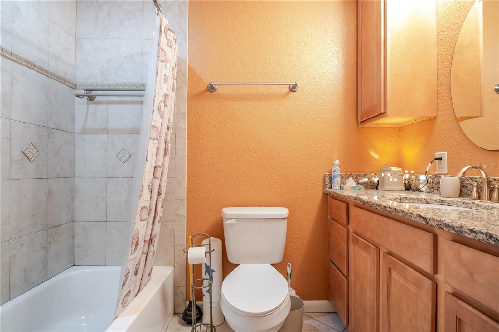 Image 30 of 43 For 925 Skyview Drive