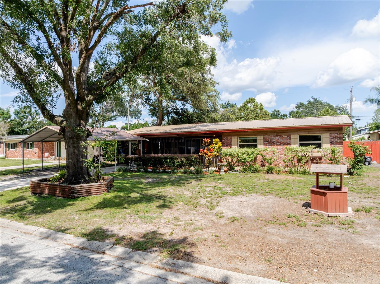 Image 37 of 43 For 925 Skyview Drive