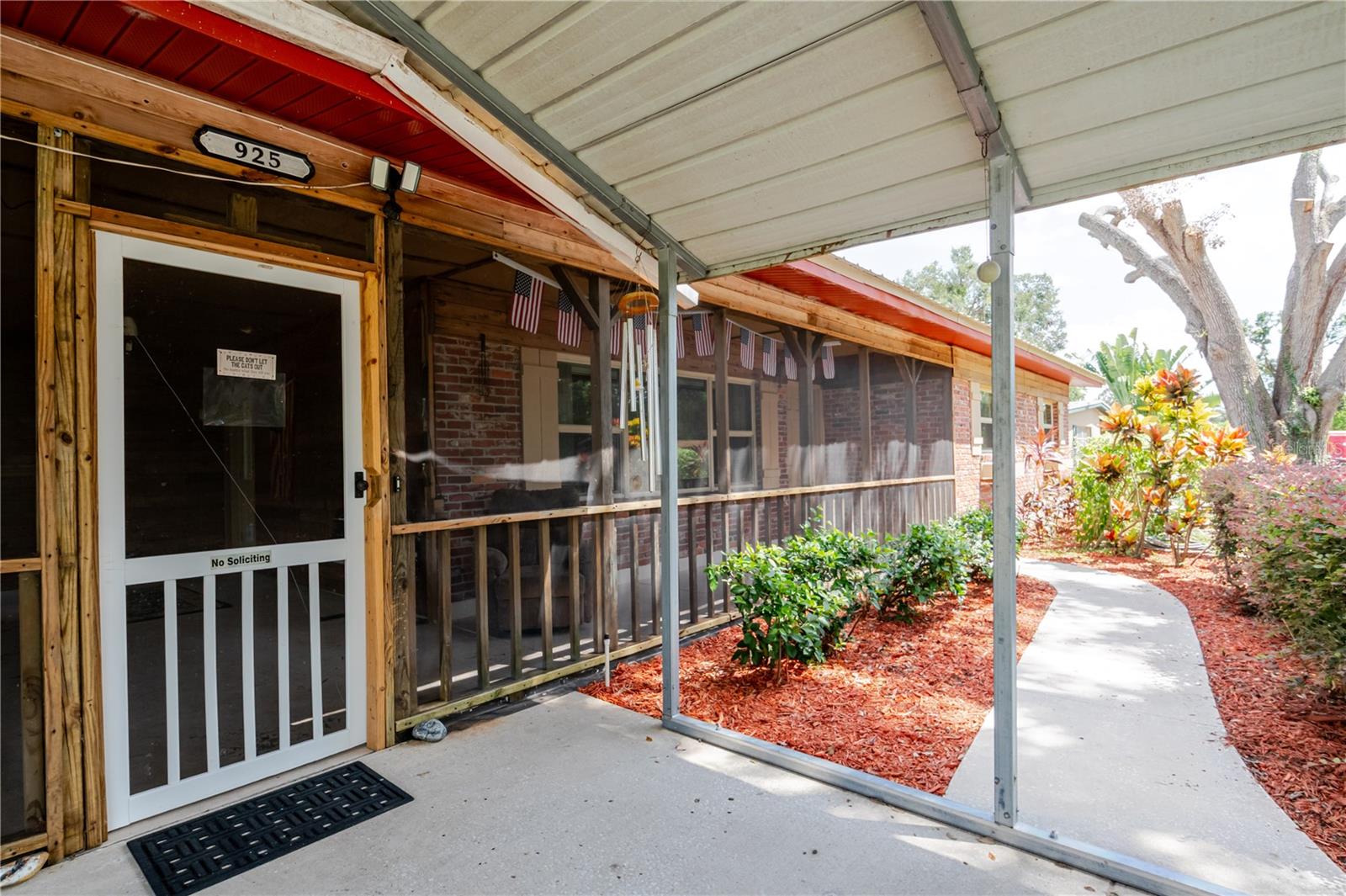 Image 4 of 43 For 925 Skyview Drive