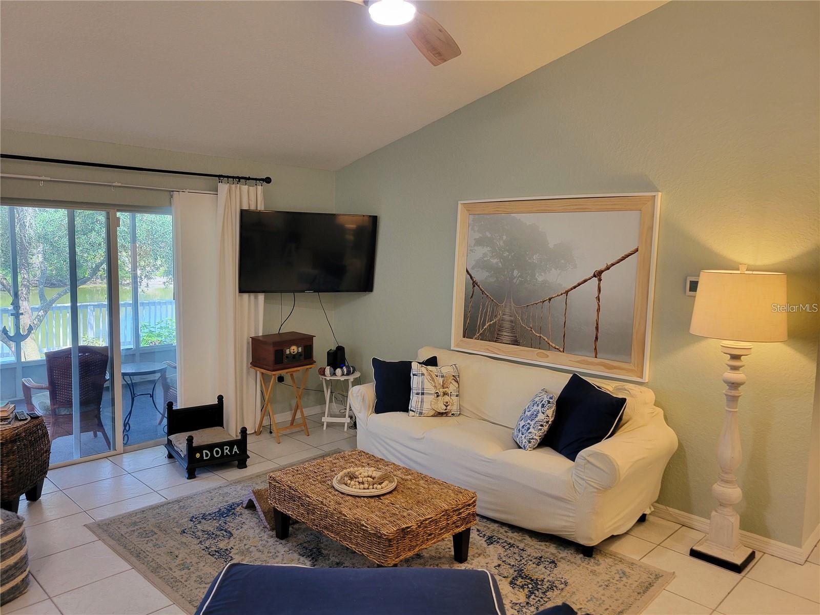 Image 12 of 66 For 2651 San Luis Rd