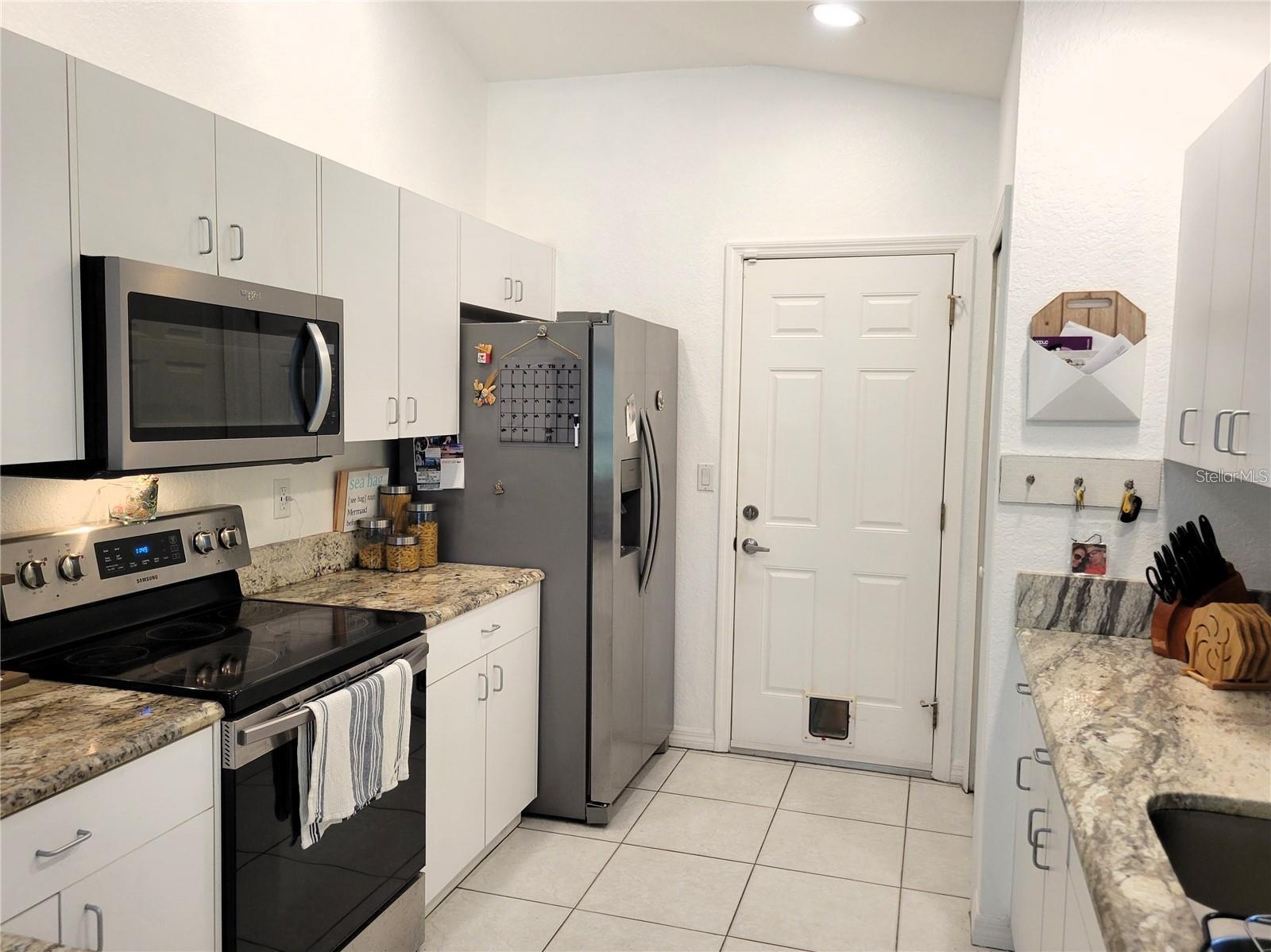 Image 18 of 66 For 2651 San Luis Rd
