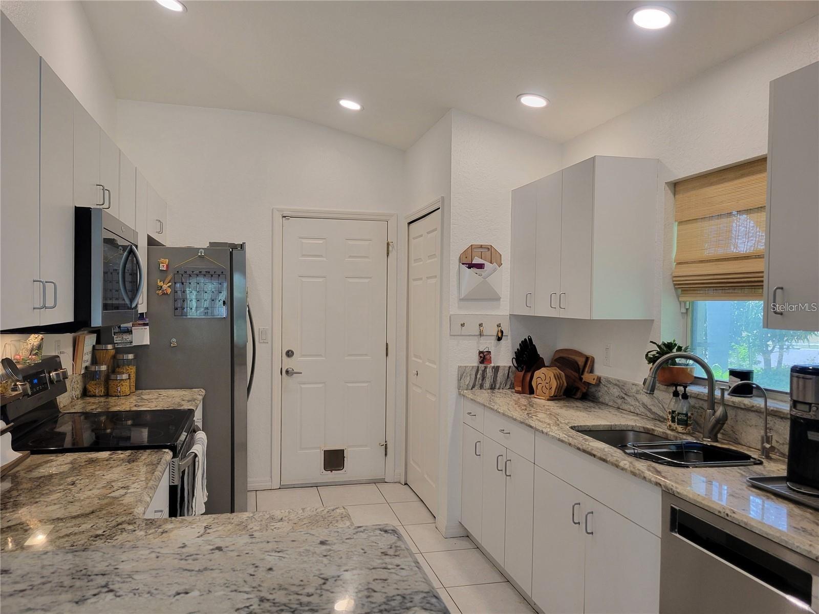 Image 20 of 66 For 2651 San Luis Rd