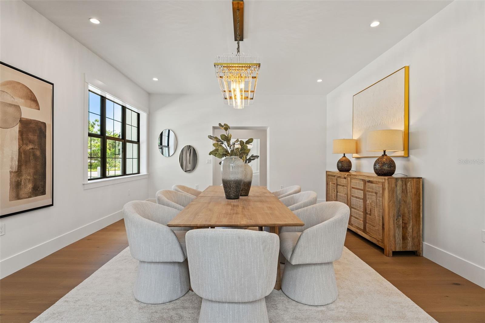 Image 9 of 89 For 804 Idlewood Drive 1