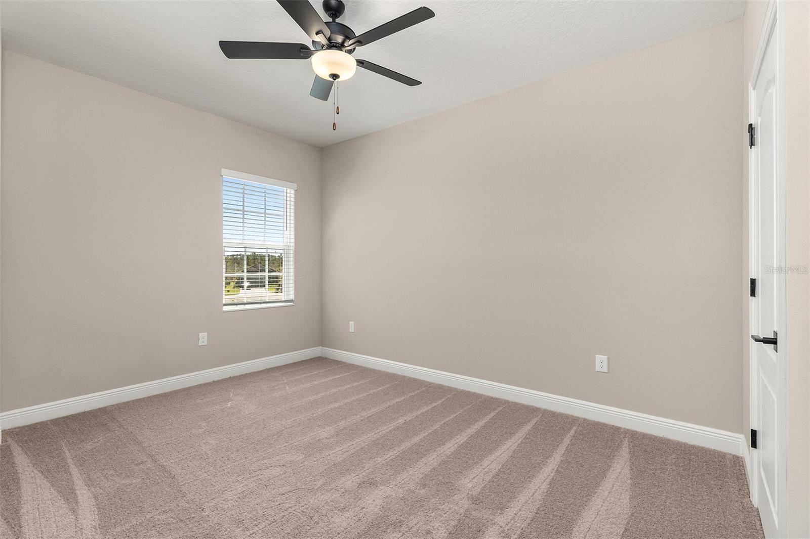 Image 6 of 7 For 7878 Somersworth Drive