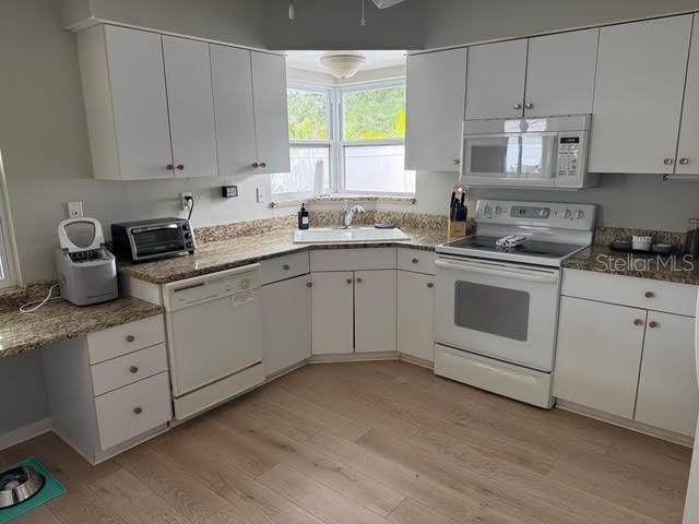 Image 9 of 34 For 2186 Sunnyside Place