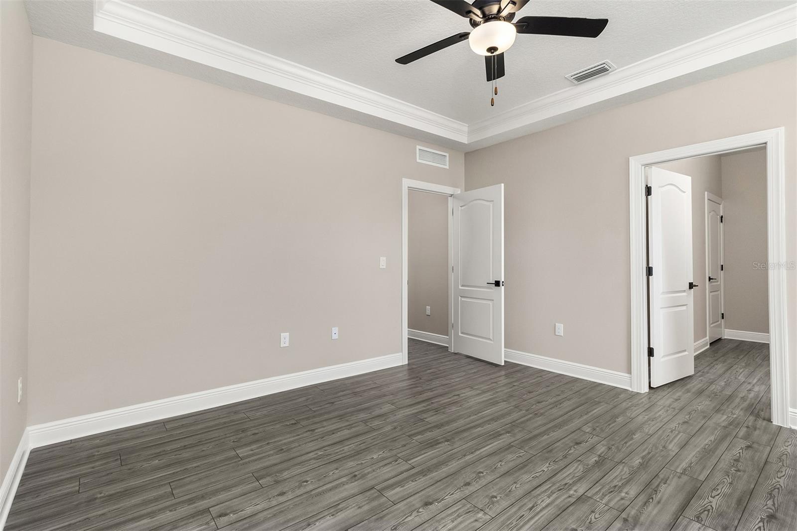 Image 4 of 7 For 7886 Somersworth Drive