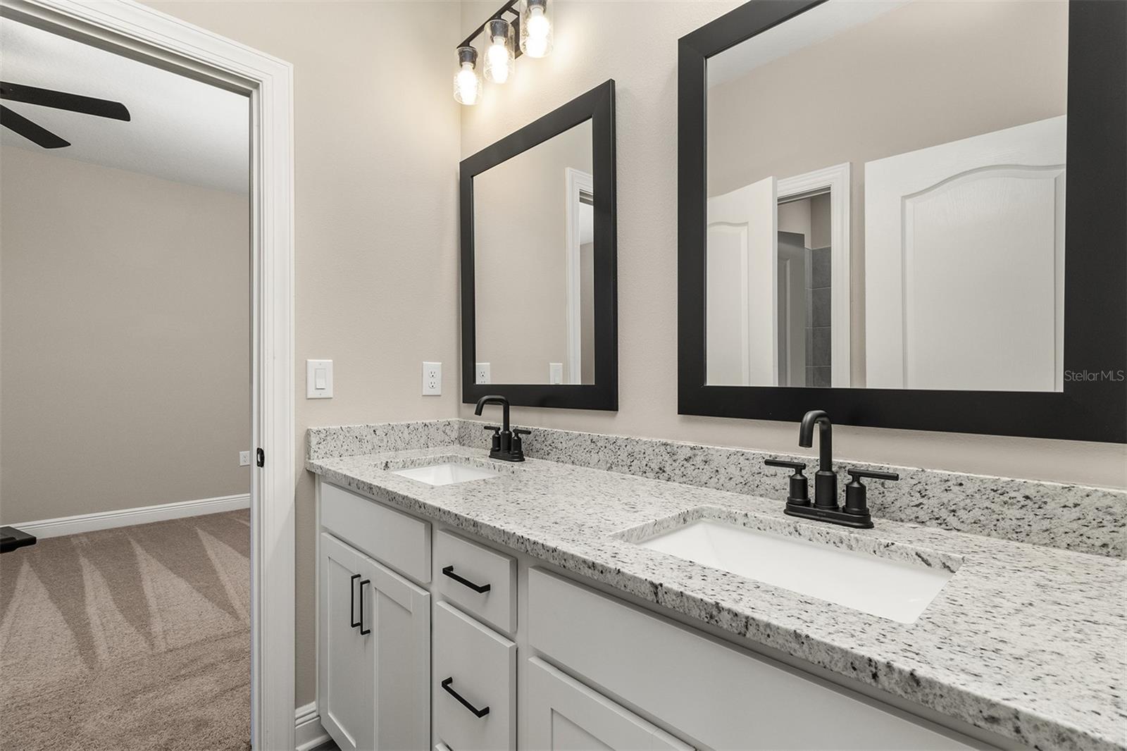 Image 7 of 7 For 7886 Somersworth Drive