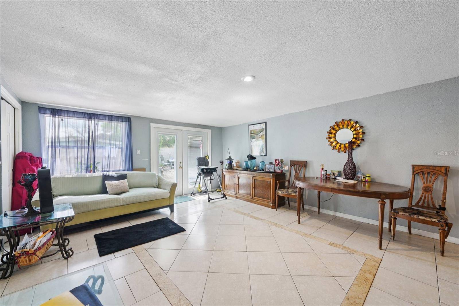 Image 11 of 81 For 4515 Saint Vincent Street