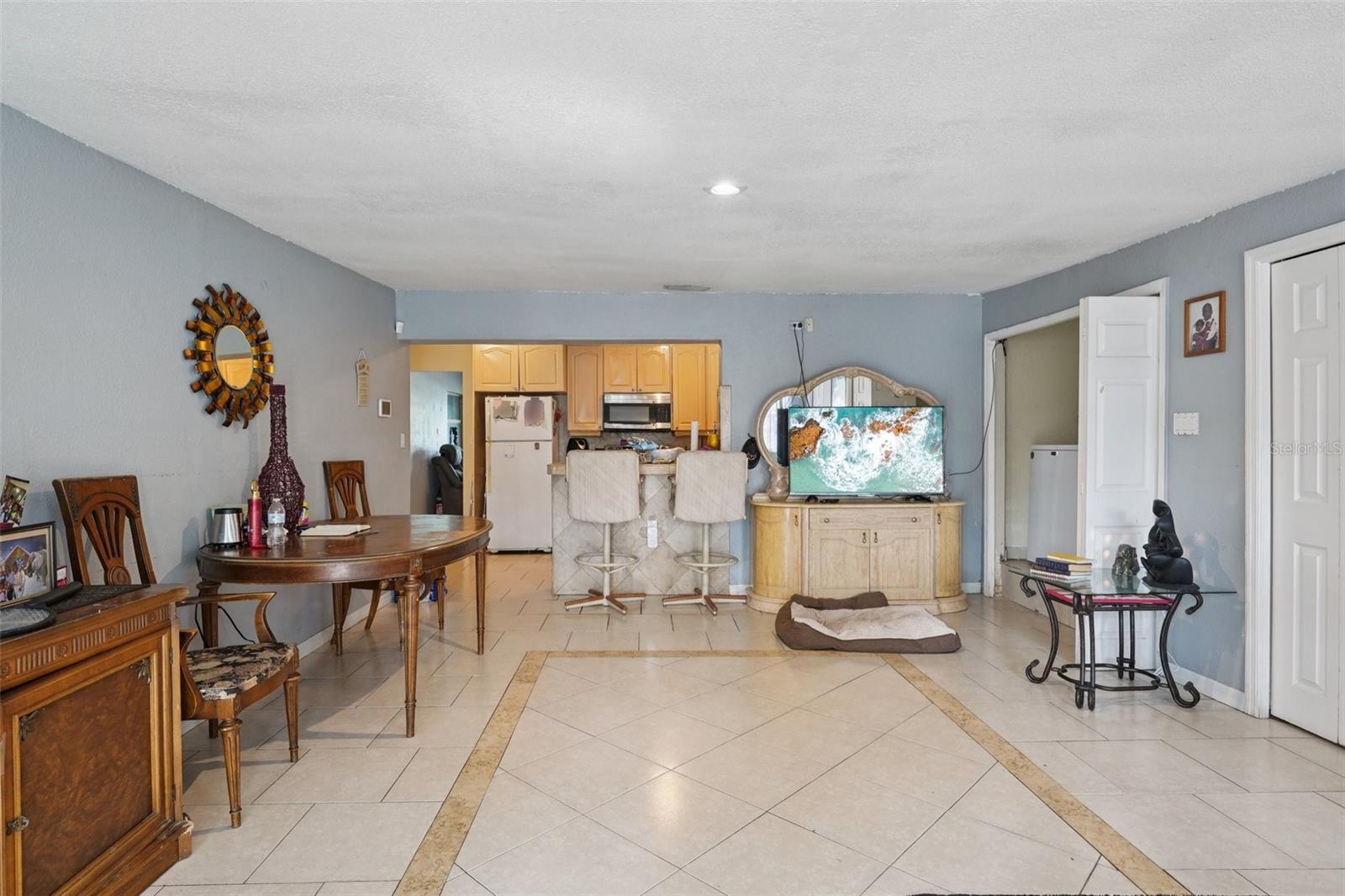 Image 13 of 81 For 4515 Saint Vincent Street