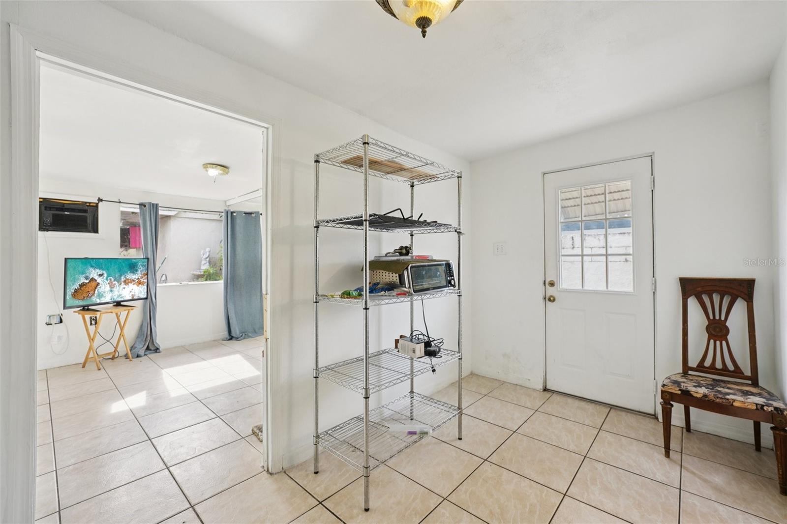 Image 15 of 81 For 4515 Saint Vincent Street
