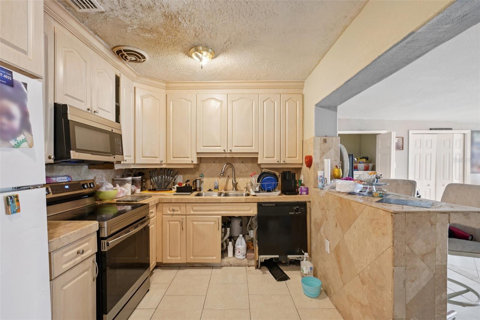 Image 18 of 81 For 4515 Saint Vincent Street