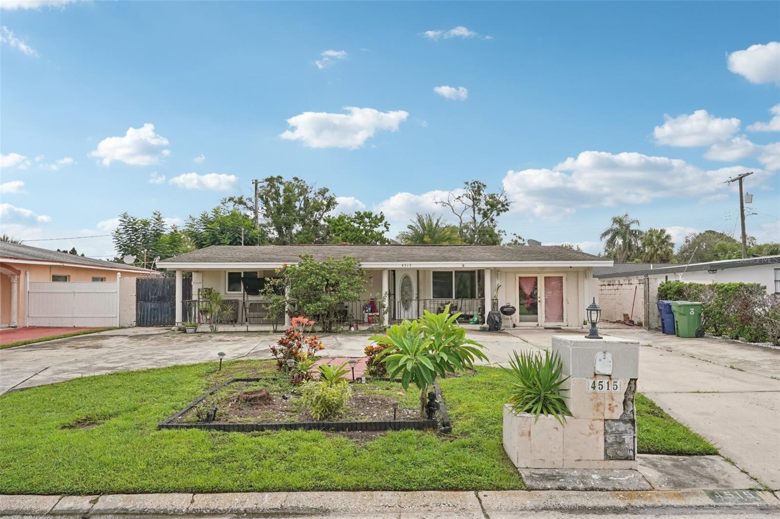 Image 2 of 81 For 4515 Saint Vincent Street
