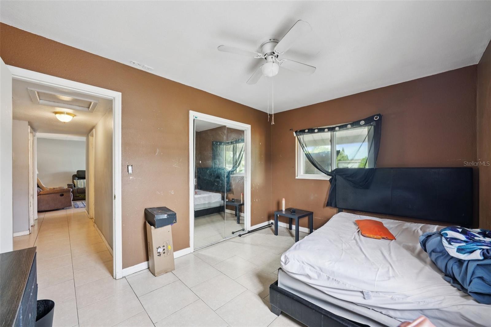 Image 31 of 81 For 4515 Saint Vincent Street