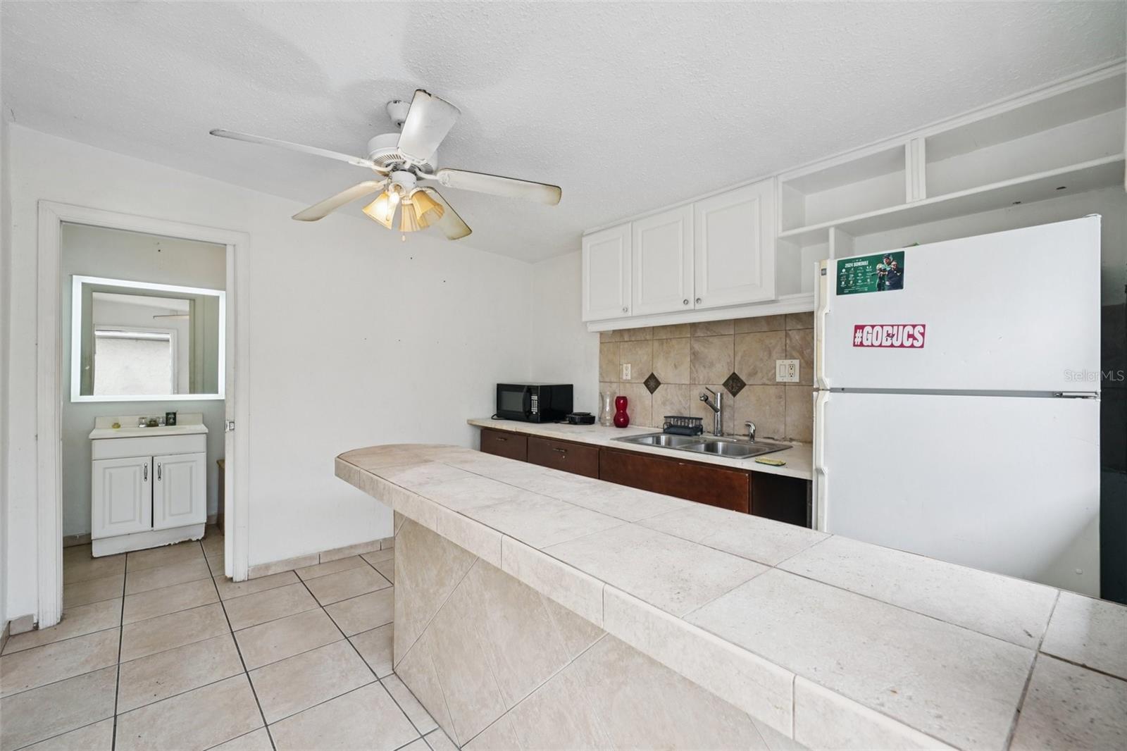Image 49 of 81 For 4515 Saint Vincent Street