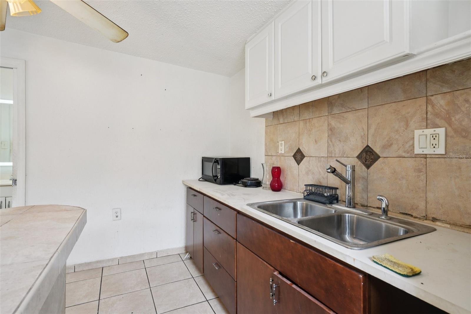 Image 52 of 81 For 4515 Saint Vincent Street