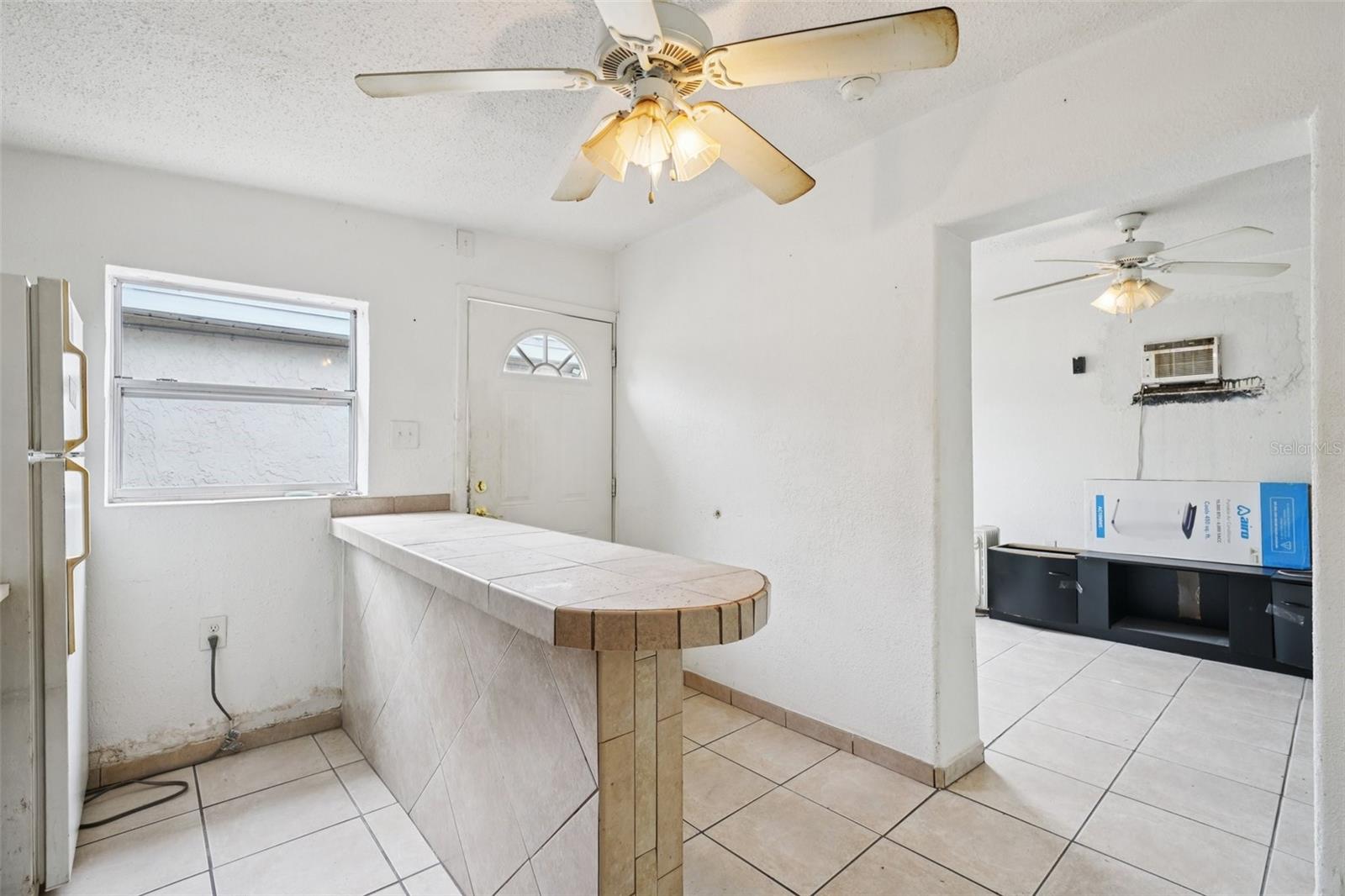Image 53 of 81 For 4515 Saint Vincent Street