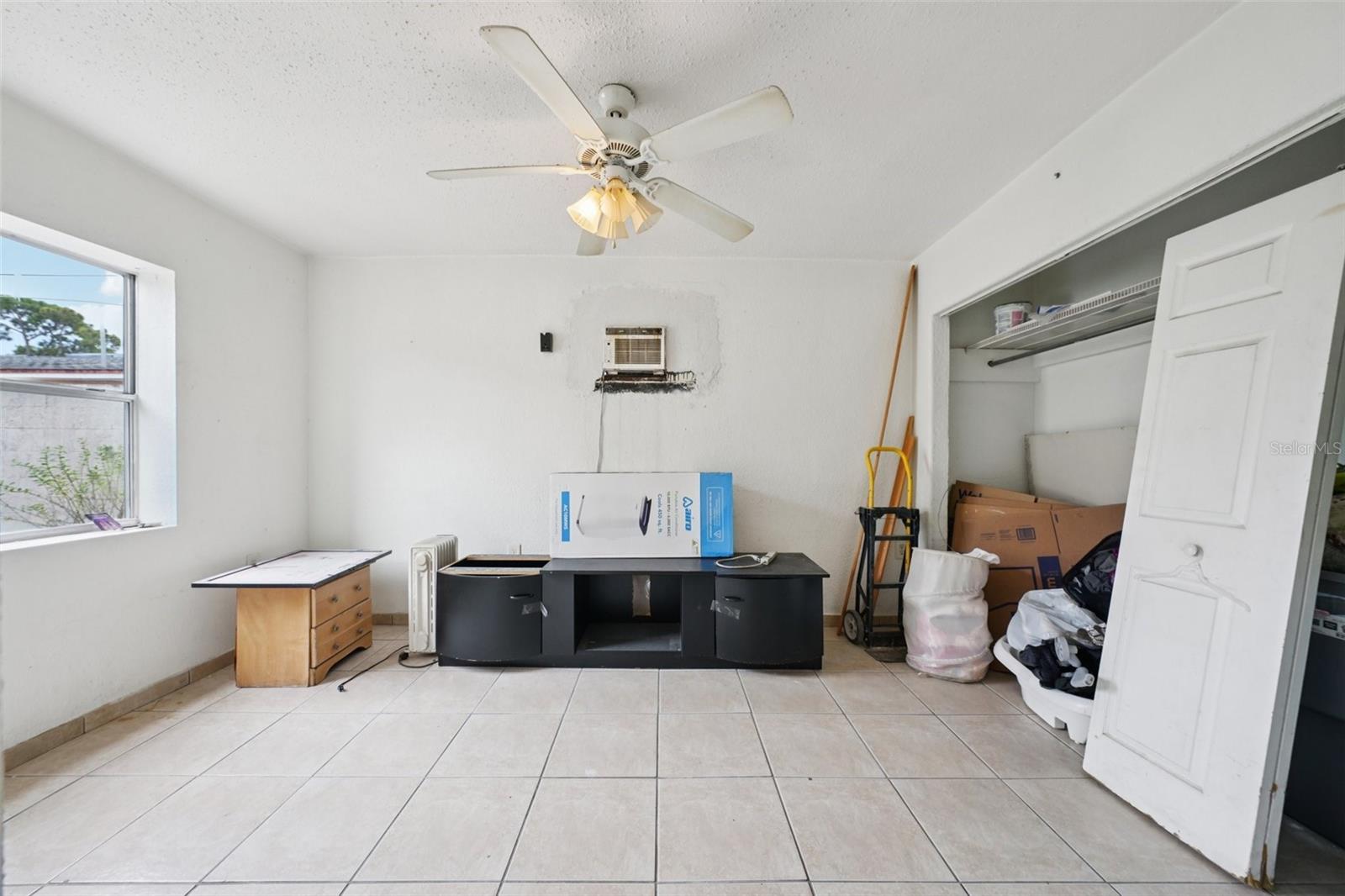 Image 54 of 81 For 4515 Saint Vincent Street