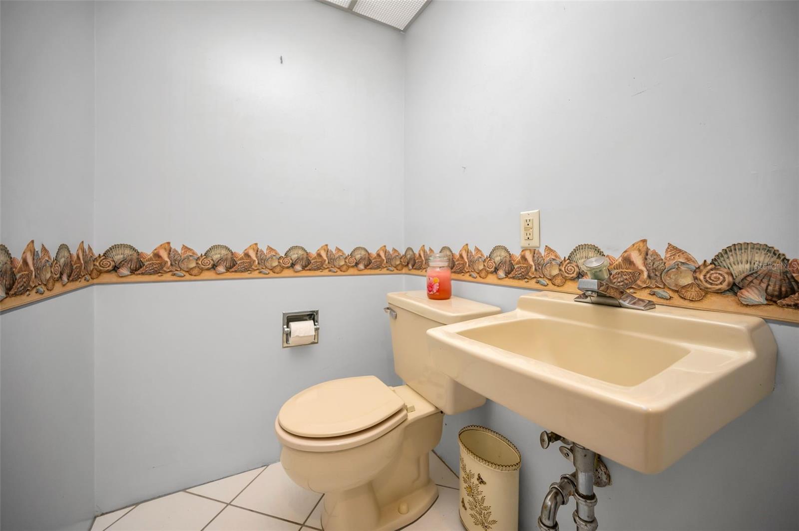 Image 41 of 64 For 1831 Beverly Circle N