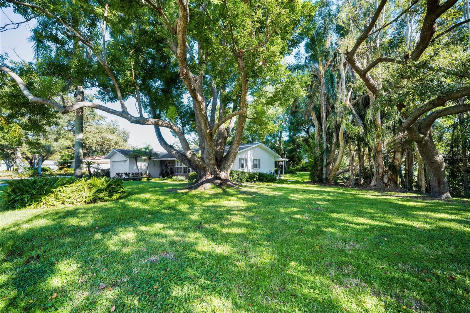 Image 62 of 64 For 1831 Beverly Circle N