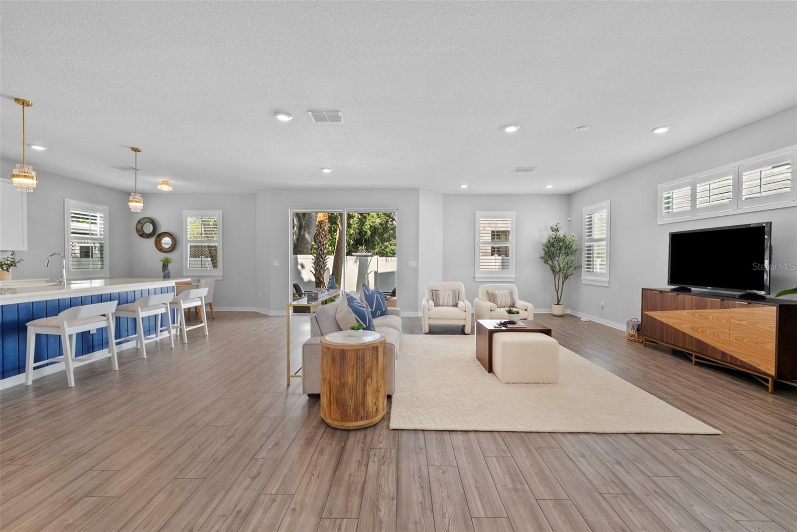 Image 4 of 55 For 5834 Macdill Avenue A
