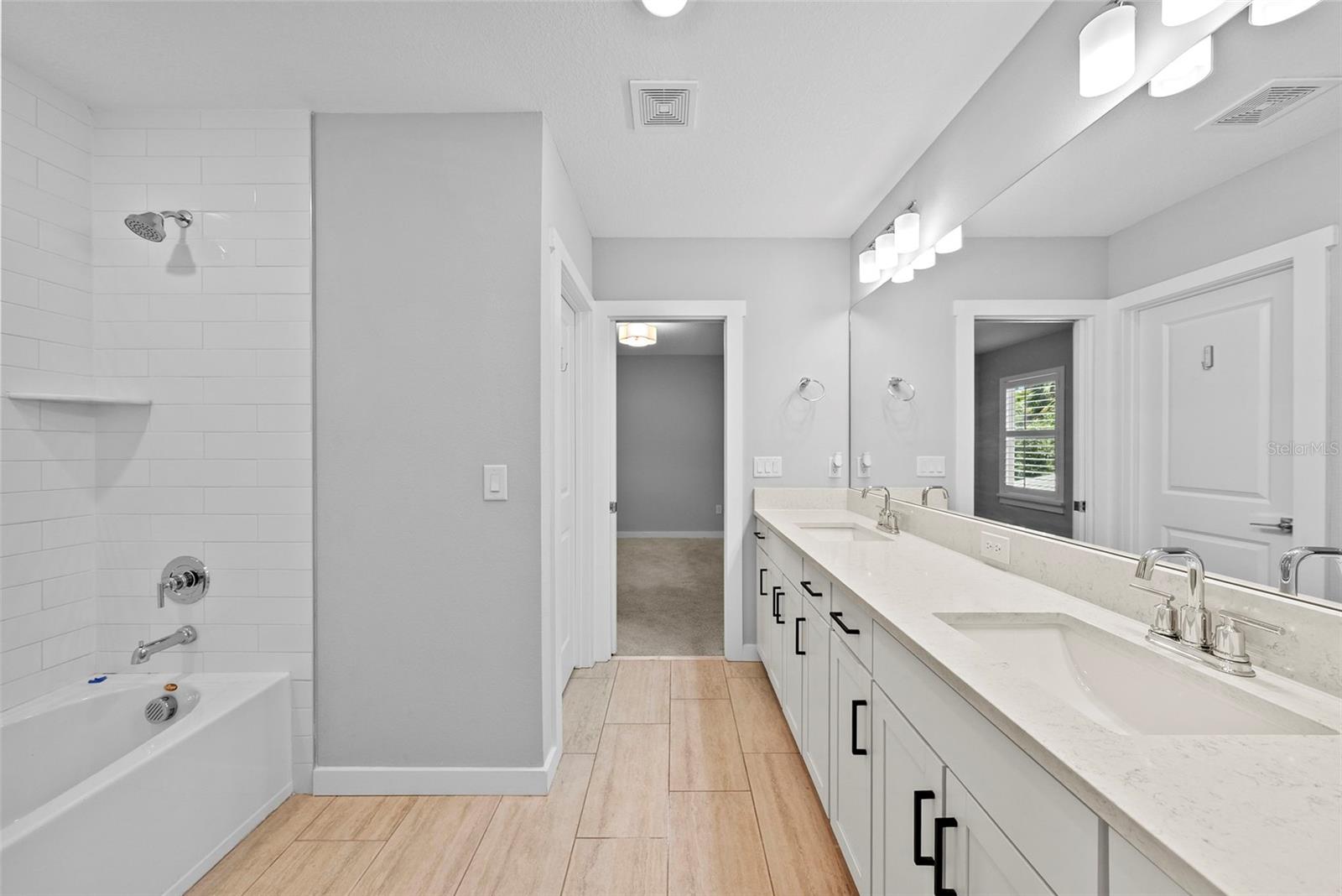 Image 40 of 55 For 5834 Macdill Avenue A
