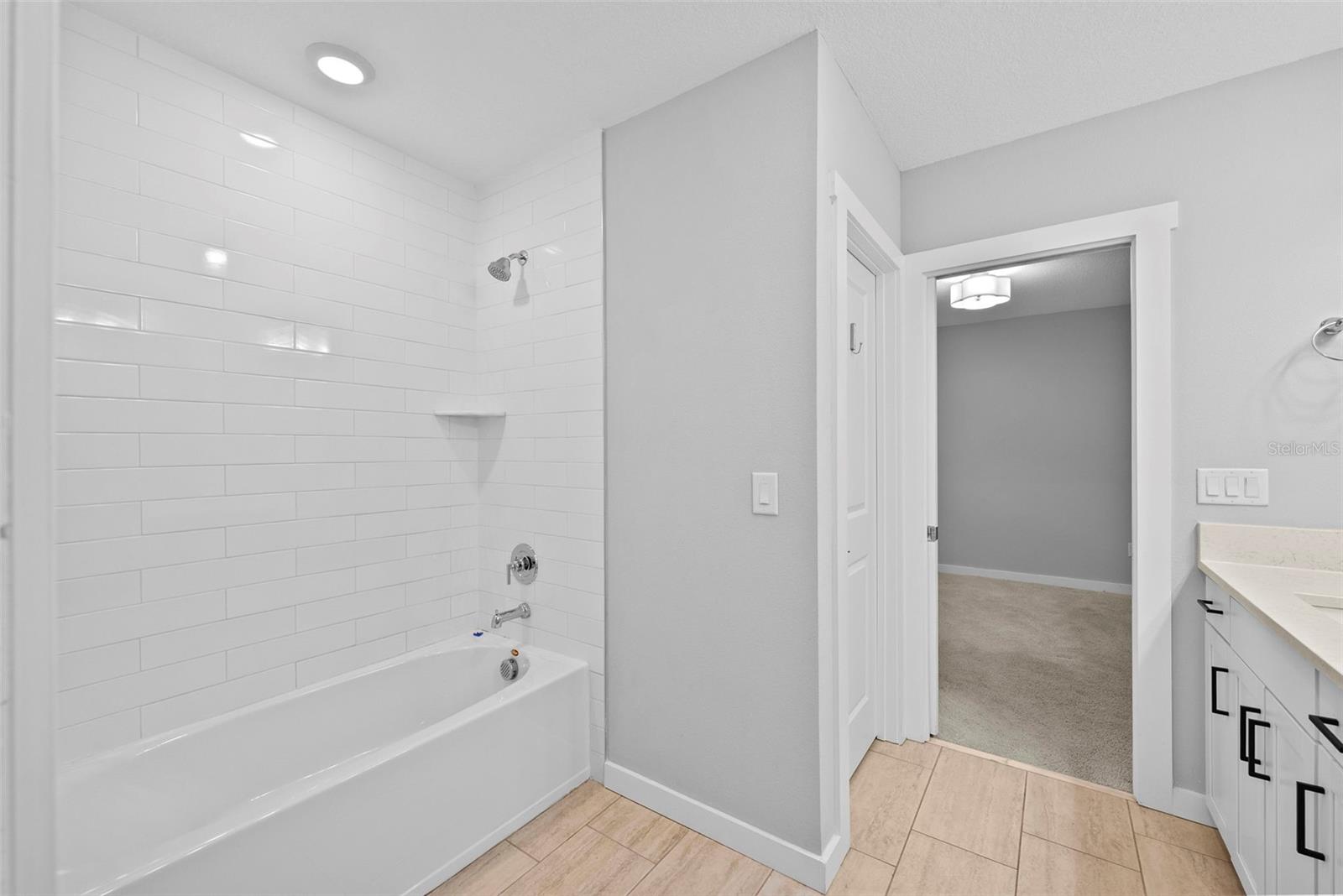 Image 42 of 55 For 5834 Macdill Avenue A