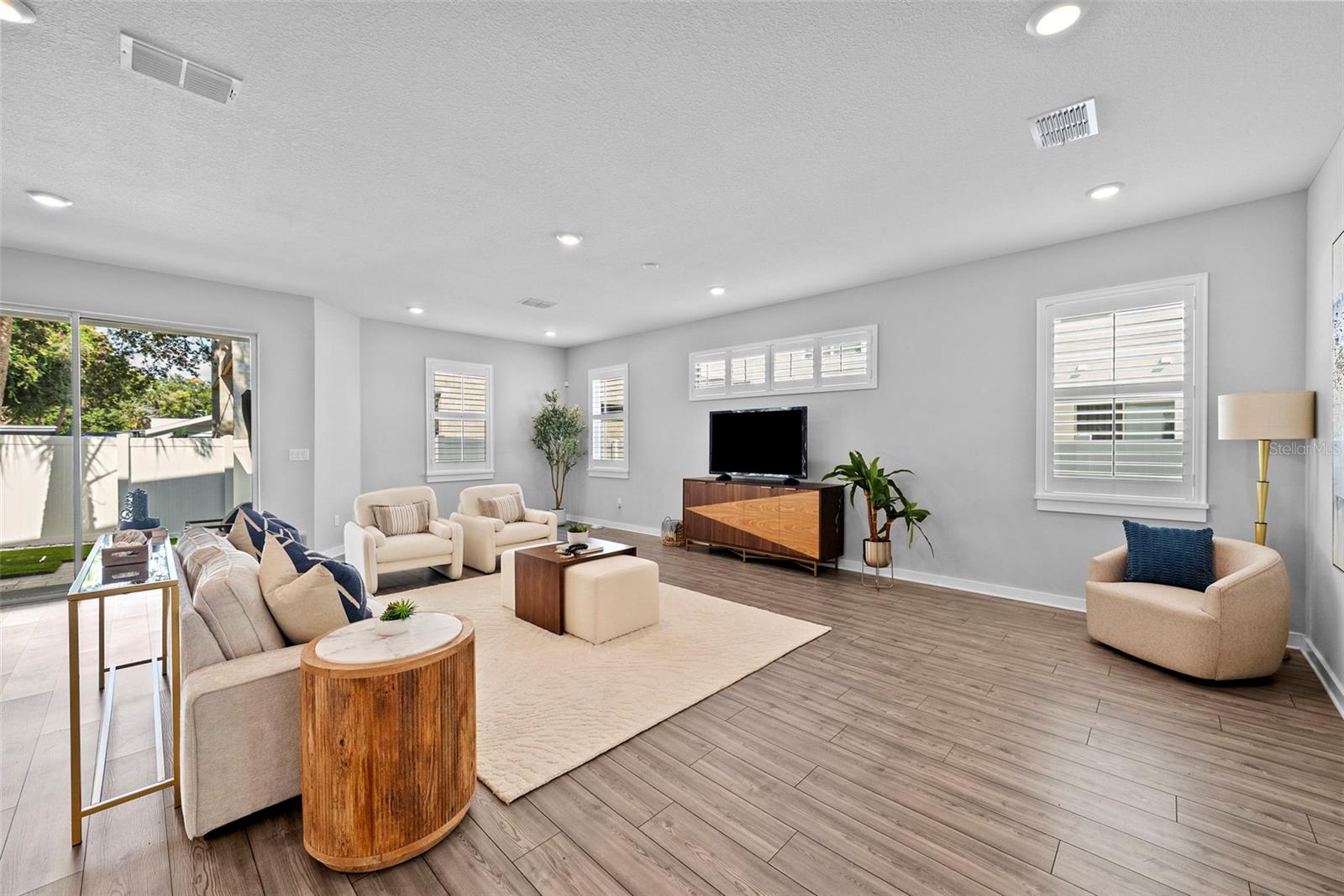 Image 5 of 55 For 5834 Macdill Avenue A