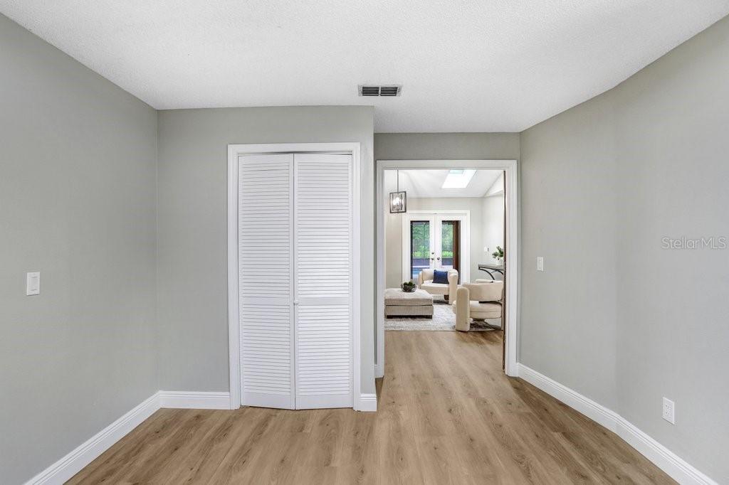 Image 11 of 56 For 1040 Sylvia Lane