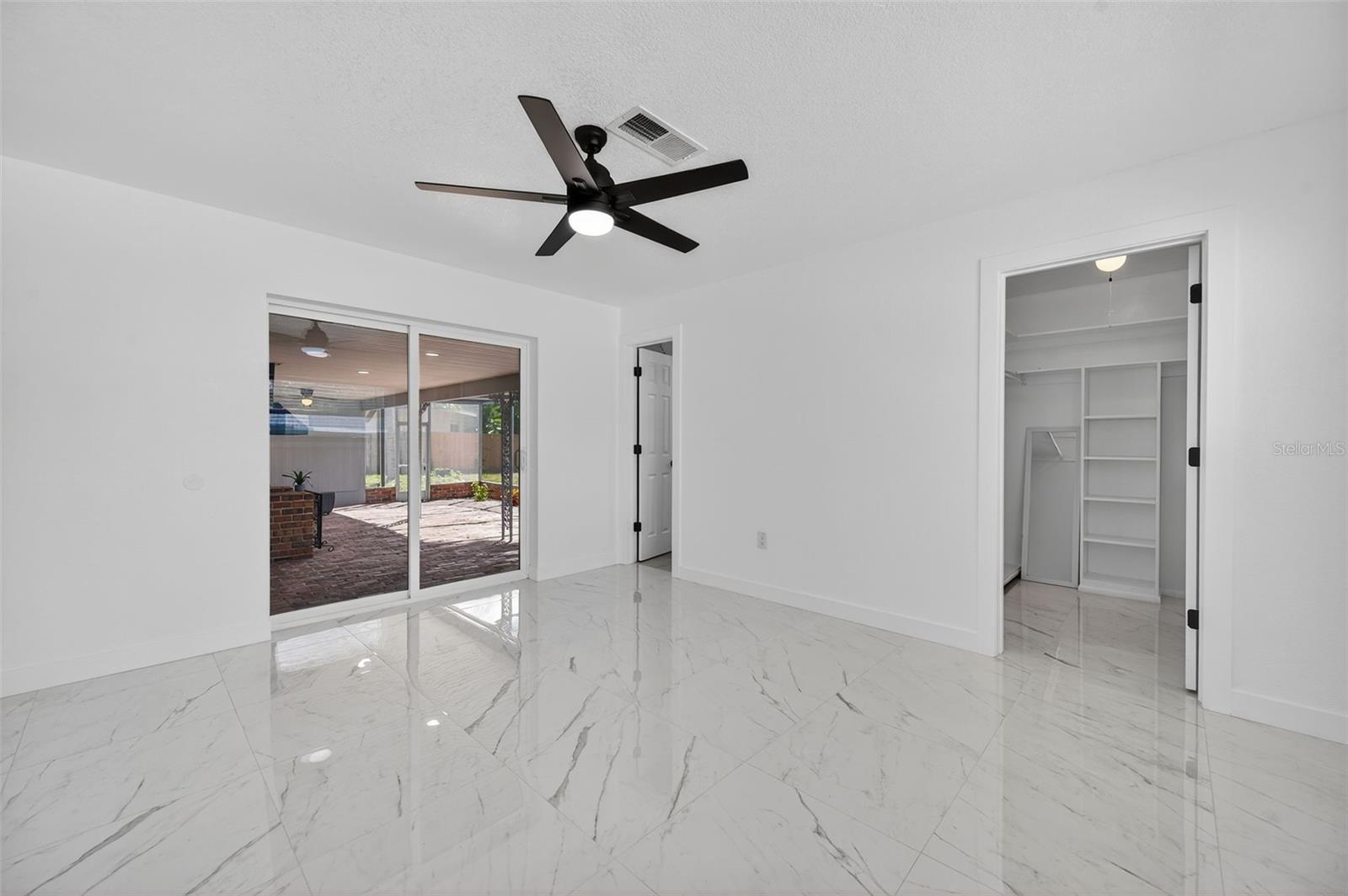 Image 19 of 45 For 4422 Lake Drive
