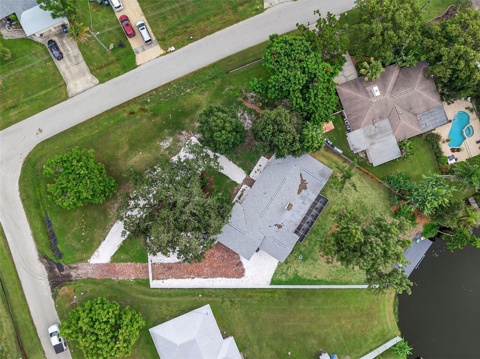 Image 4 of 45 For 4422 Lake Drive