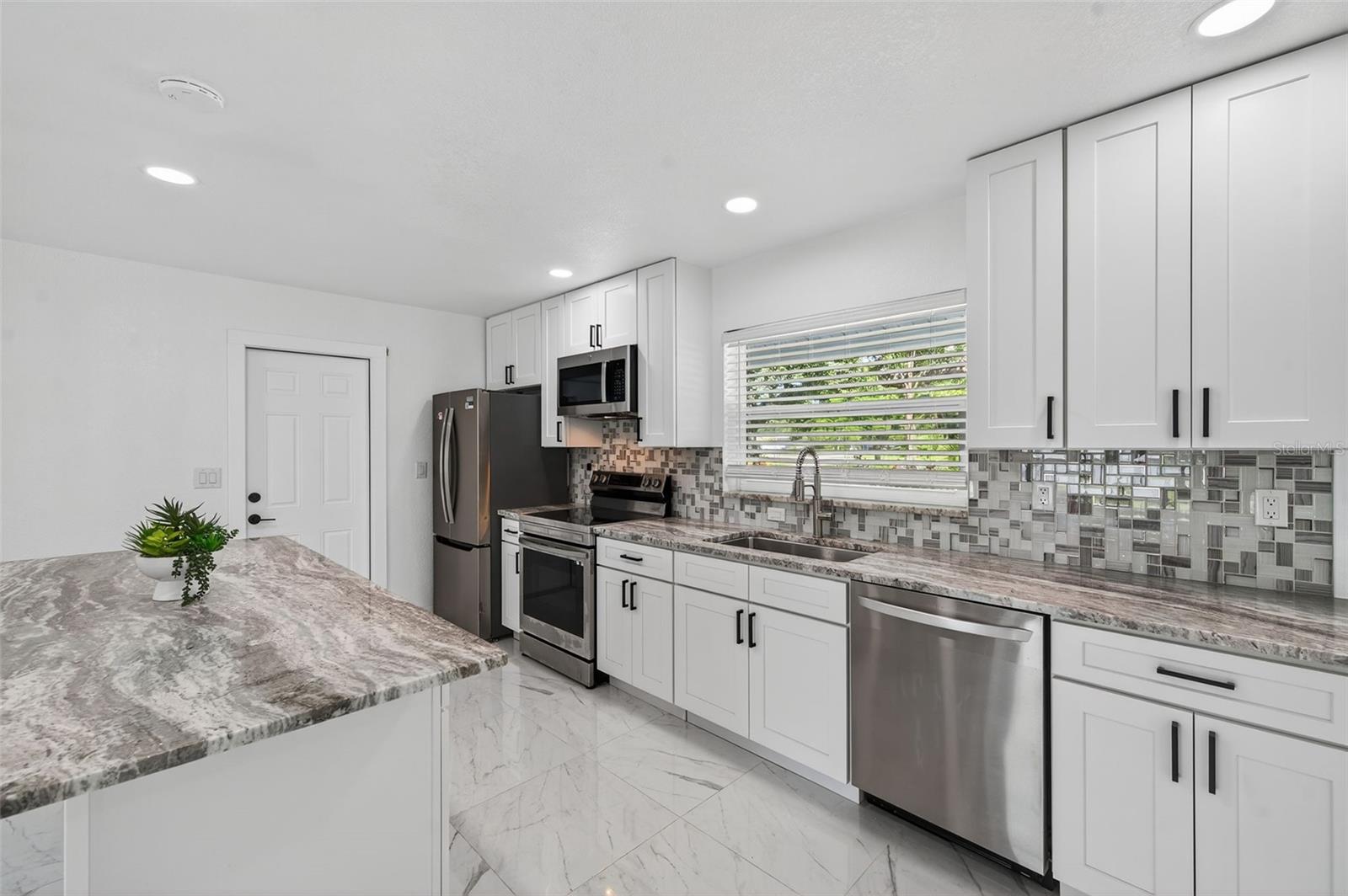 Image 7 of 45 For 4422 Lake Drive