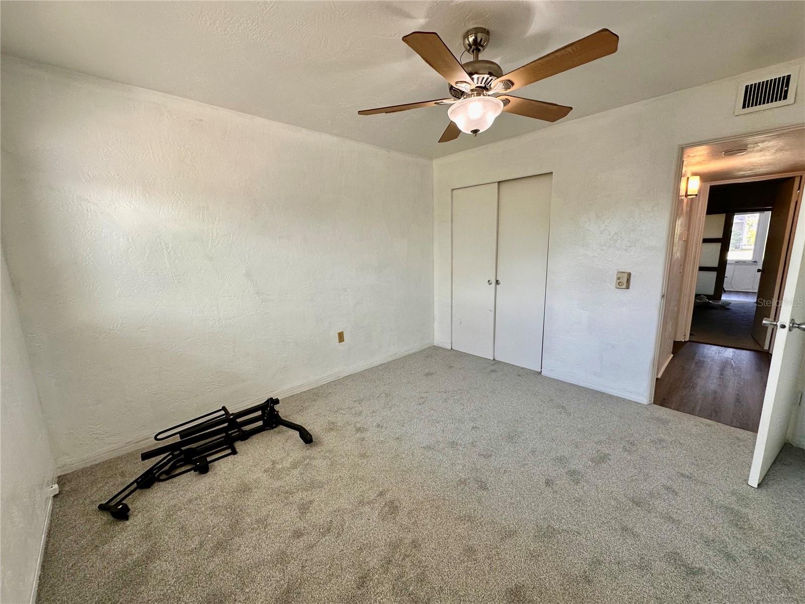 Image 15 of 43 For 2454 Australia Way E 12