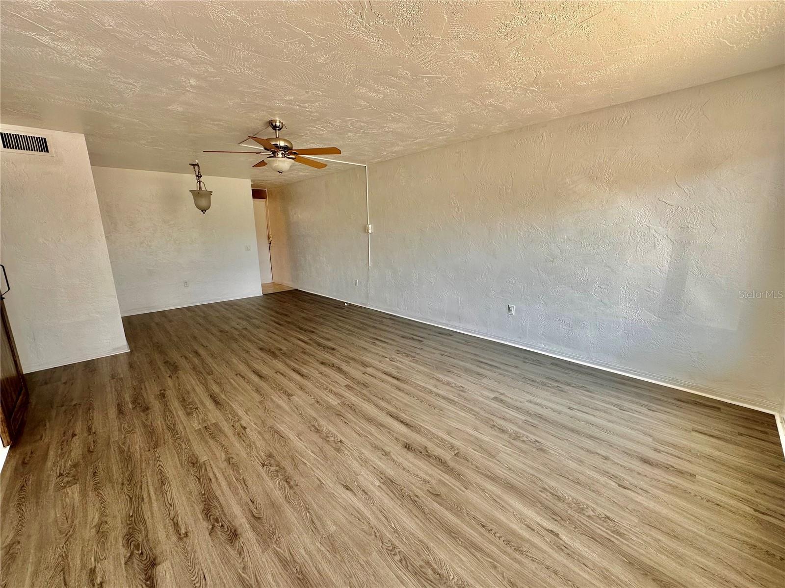 Image 3 of 43 For 2454 Australia Way E 12