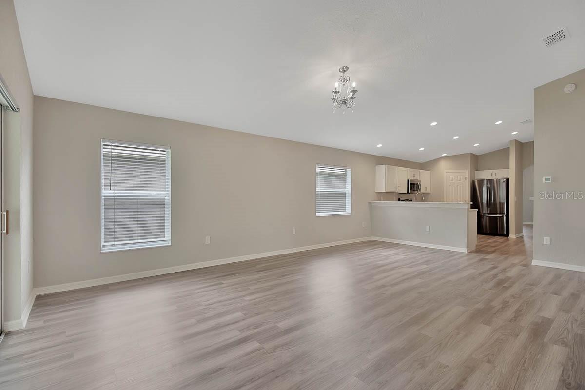 Image 7 of 18 For 13819 Harvestwood Lane