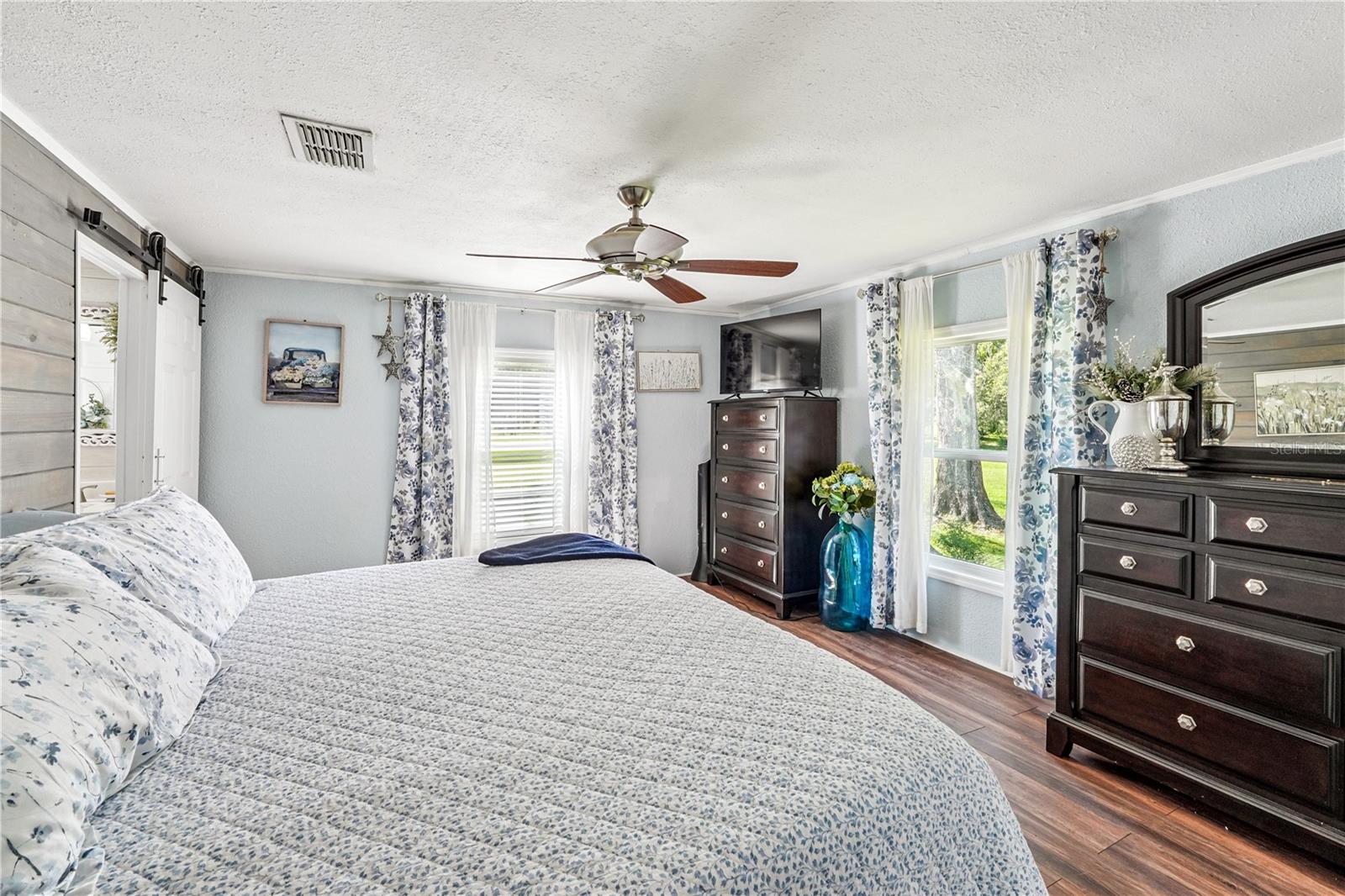 Image 7 of 36 For 23046 Dewitt Drive